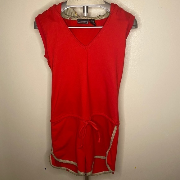 Licorice Sleeveless Athletic Red Hooded‎ Romper 70’s Look Size Medium - Picture 1 of 8
